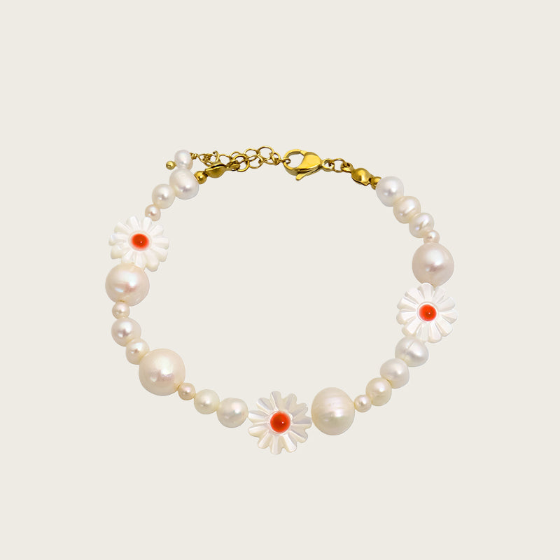 Daisy Dreams Pearl Bracelet