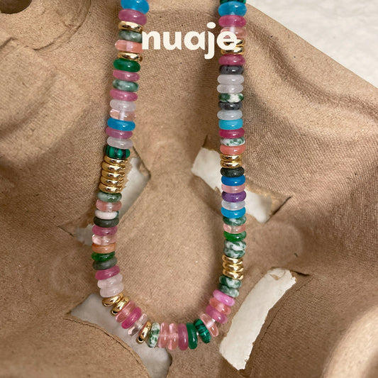 Collier bohème en pierre naturelle couleur bonbon